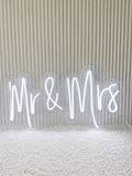 Mr & Mrs - Neon sign